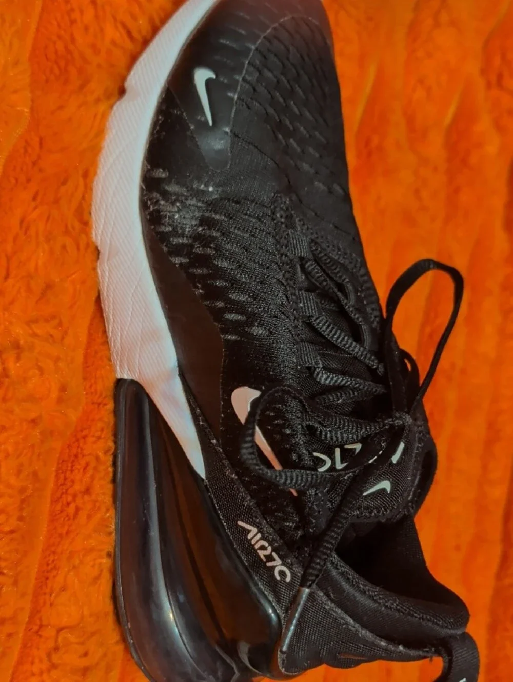 Nike Air Max 270 Womens Black/White Athletic Sneakers